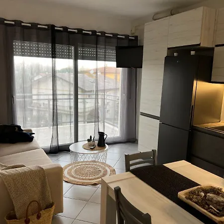 Rosa Dei Venti Apartment Porto Corsini